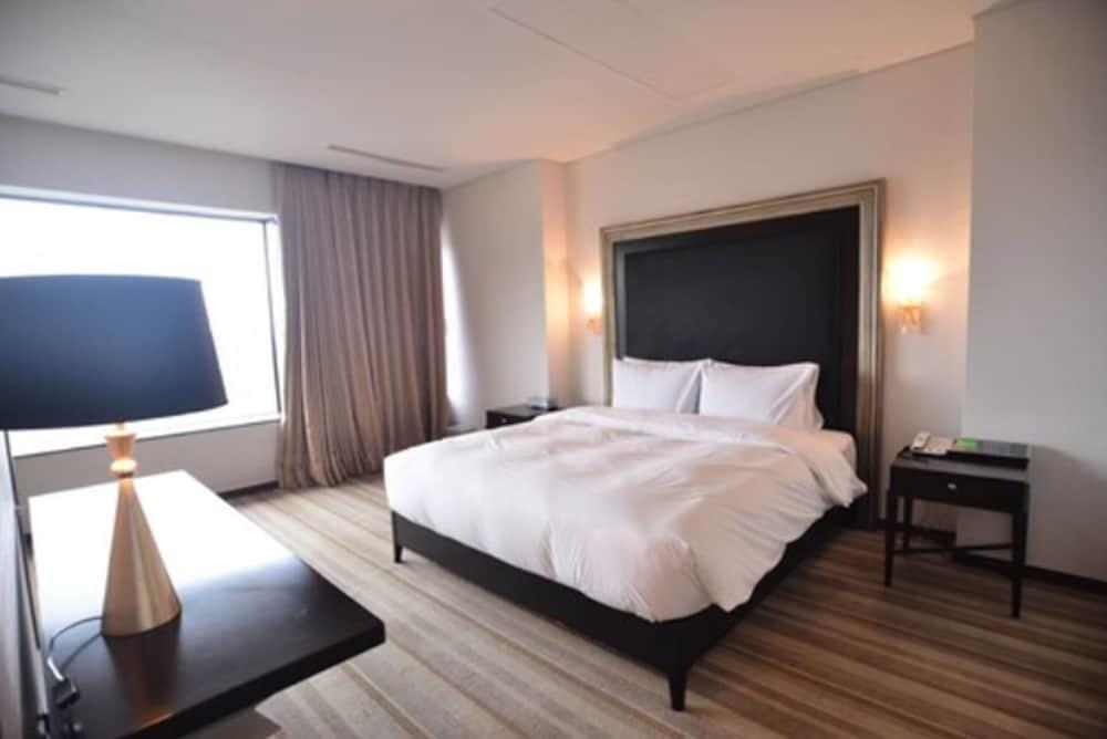 Philos Hotel Пхохан Экстерьер фото